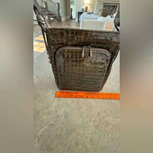 Brighton brown patent leather alligator embossed handbag. - Picture 2 of 8